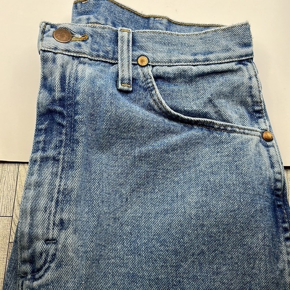 Wrangler Tapered Leg High Rise Size 11 x 32 - Picture 14 of 16